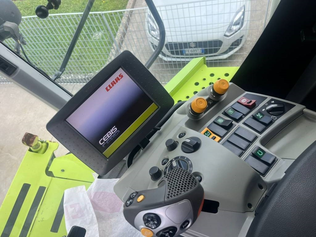 Claas Lexion 760 TT - Derliaus nuėmimo kombainas: foto 3 Claas Lexion 760 TT - Derliaus nuėmimo kombainas: foto 3