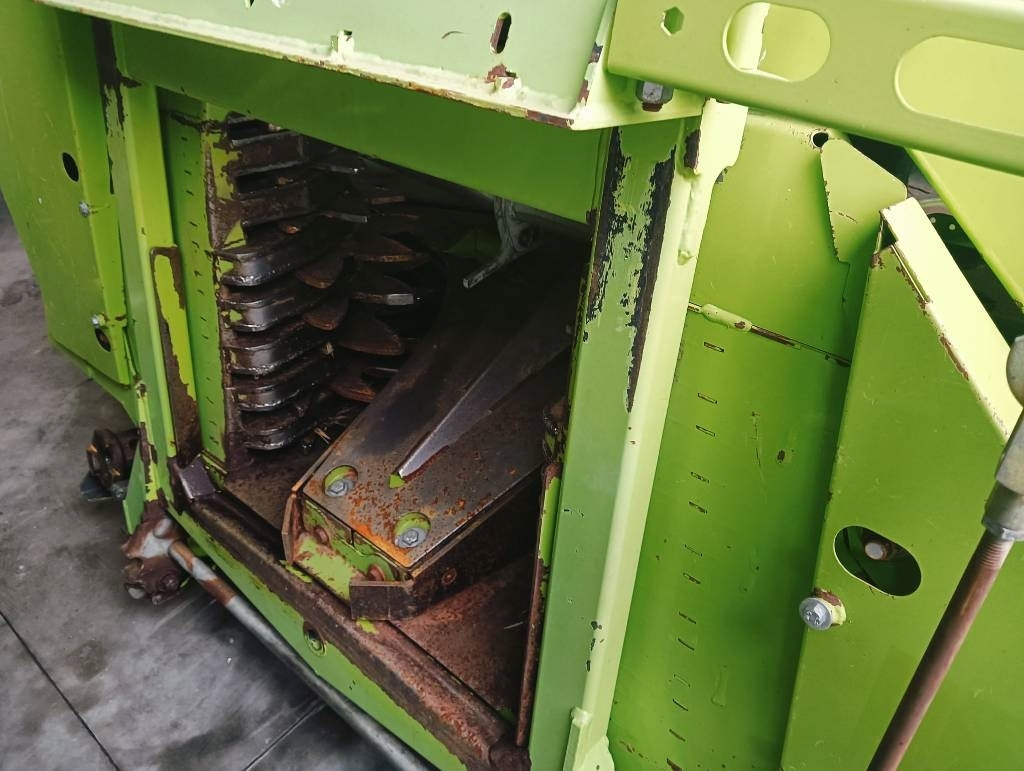 Claas Orbis 750 - Pašarų tvarkymo technika: foto 5 Claas Orbis 750 - Pašarų tvarkymo technika: foto 5