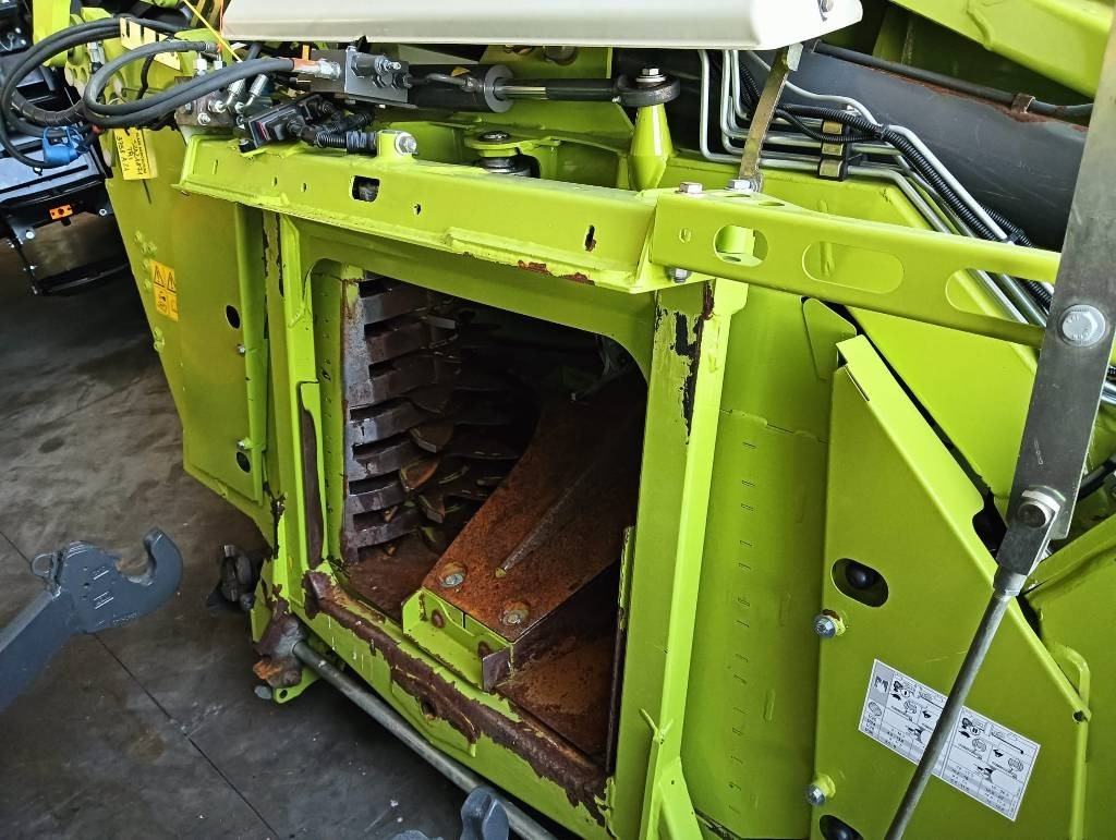 Claas Orbis 750  - Pašarų tvarkymo technika: foto 2 Claas Orbis 750  - Pašarų tvarkymo technika: foto 2