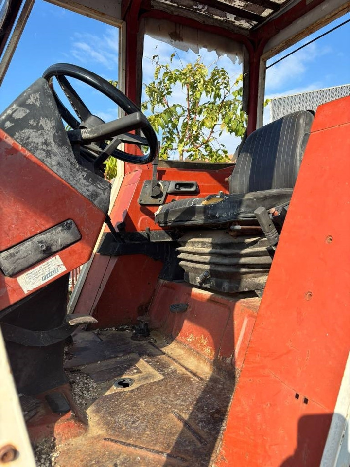 Fiatagri 130/90 DT - Traktorius: foto 4 Fiatagri 130/90 DT - Traktorius: foto 4