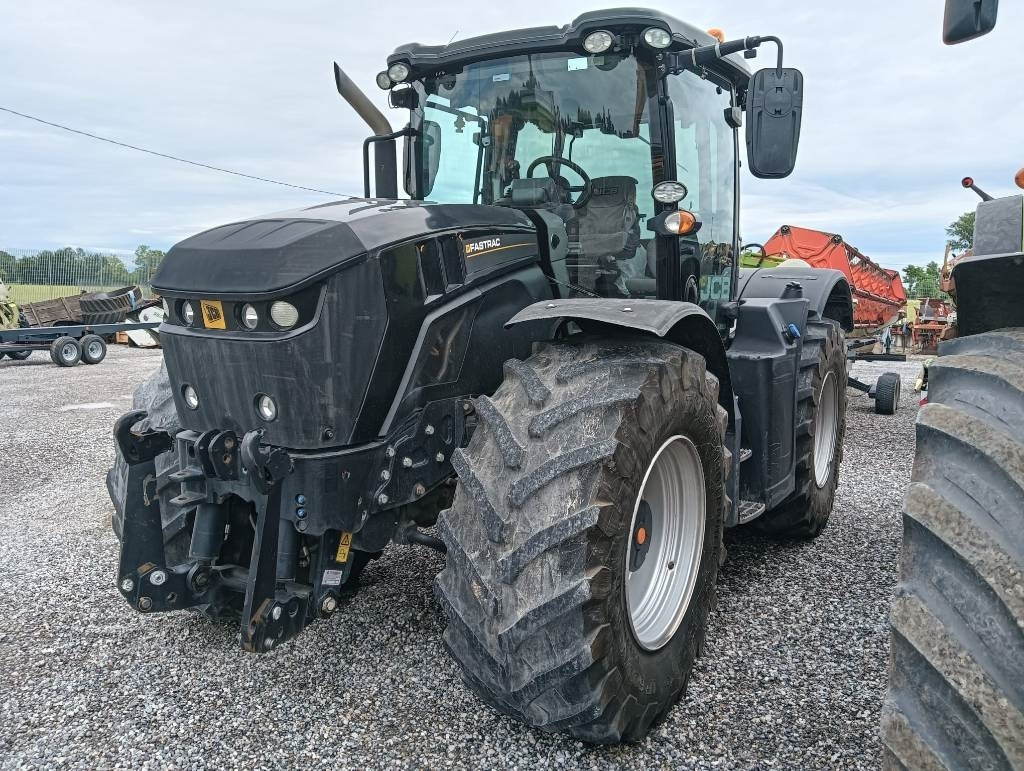 JCB Fastrac 4220 - Traktorius: foto 3 JCB Fastrac 4220 - Traktorius: foto 3