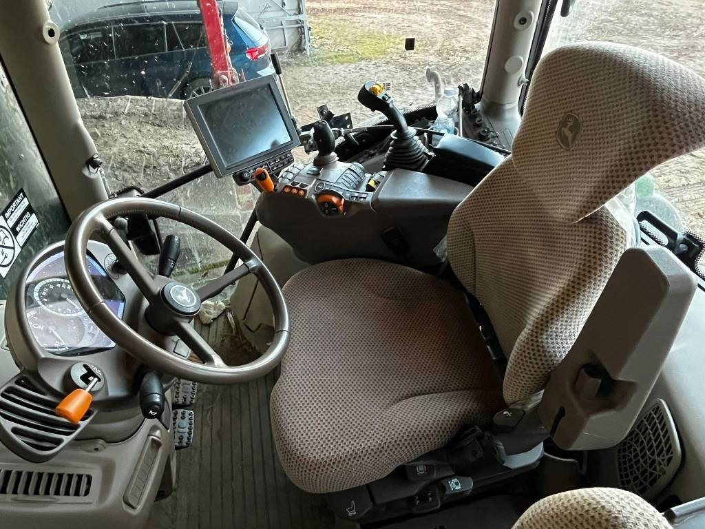 John Deere 6145 R - Traktorius: foto 5 John Deere 6145 R - Traktorius: foto 5