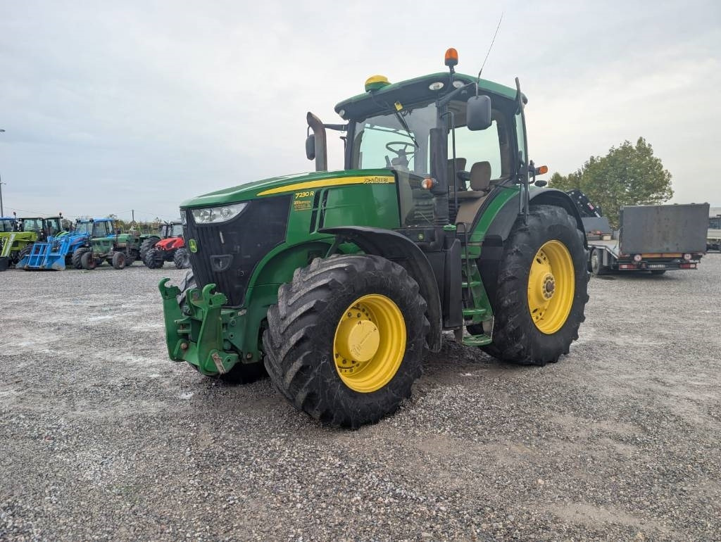 John Deere 7230 R - Traktorius: foto 3 John Deere 7230 R - Traktorius: foto 3