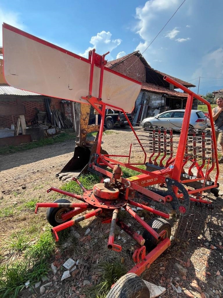 Kuhn GA3801 GM - Šieno grėblys/ Vartytuvas: foto 1 Kuhn GA3801 GM - Šieno grėblys/ Vartytuvas: foto 1