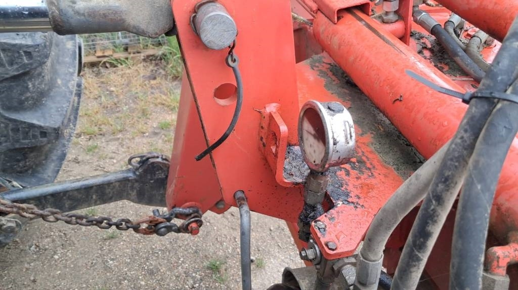Kuhn GMD 702 - Šienapjovė: foto 2 Kuhn GMD 702 - Šienapjovė: foto 2