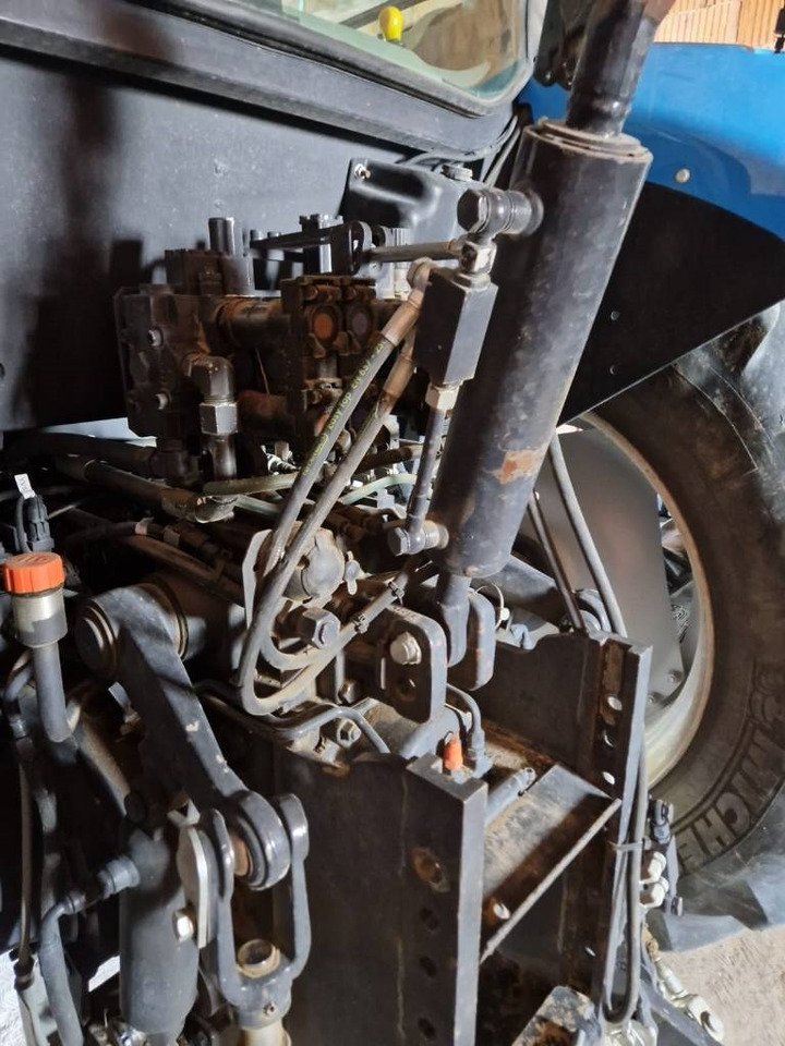 Landini 6-130 C STD  - Traktorius: foto 2 Landini 6-130 C STD  - Traktorius: foto 2