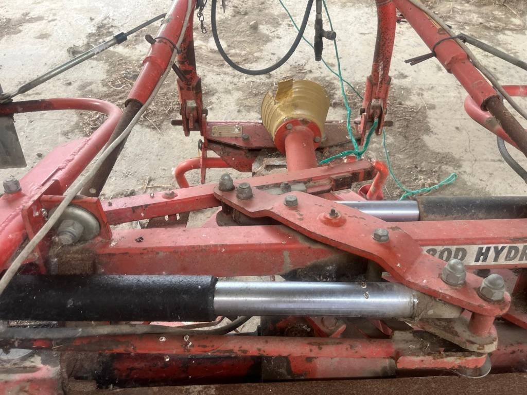 Lely TH 680 - Šieno grėblys/ Vartytuvas: foto 3 Lely TH 680 - Šieno grėblys/ Vartytuvas: foto 3