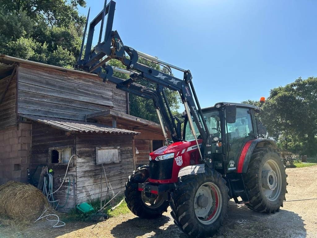 Massey Ferguson 5710 - Traktorius: foto 1 Massey Ferguson 5710 - Traktorius: foto 1