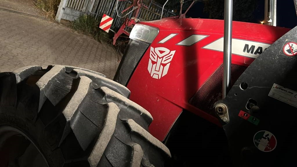 Massey Ferguson 5710 - Traktorius: foto 3 Massey Ferguson 5710 - Traktorius: foto 3