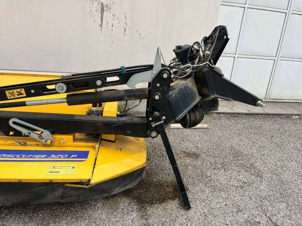 New Holland DISCOCUTTER 320 P - Šienapjovė: foto 1 New Holland DISCOCUTTER 320 P - Šienapjovė: foto 1