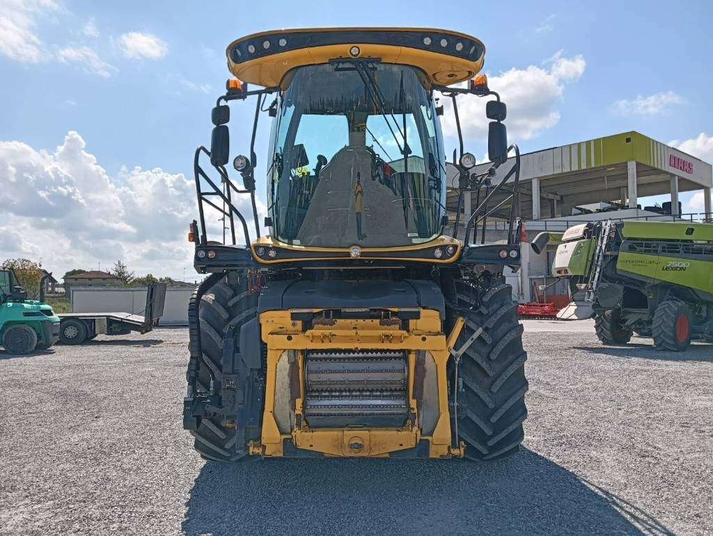 New Holland FR 650 - Pašarų kombainas: foto 2 New Holland FR 650 - Pašarų kombainas: foto 2