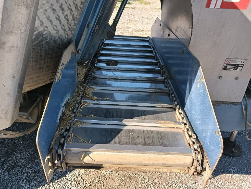 PAGLIARI Thv 116 - Pašarų maišytuvas: foto 4 PAGLIARI Thv 116 - Pašarų maišytuvas: foto 4