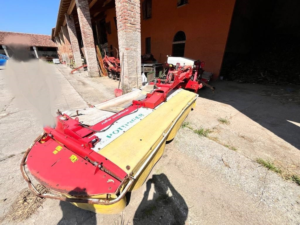 Pöttinger NOVACT X8 - Šienapjovė: foto 5 Pöttinger NOVACT X8 - Šienapjovė: foto 5