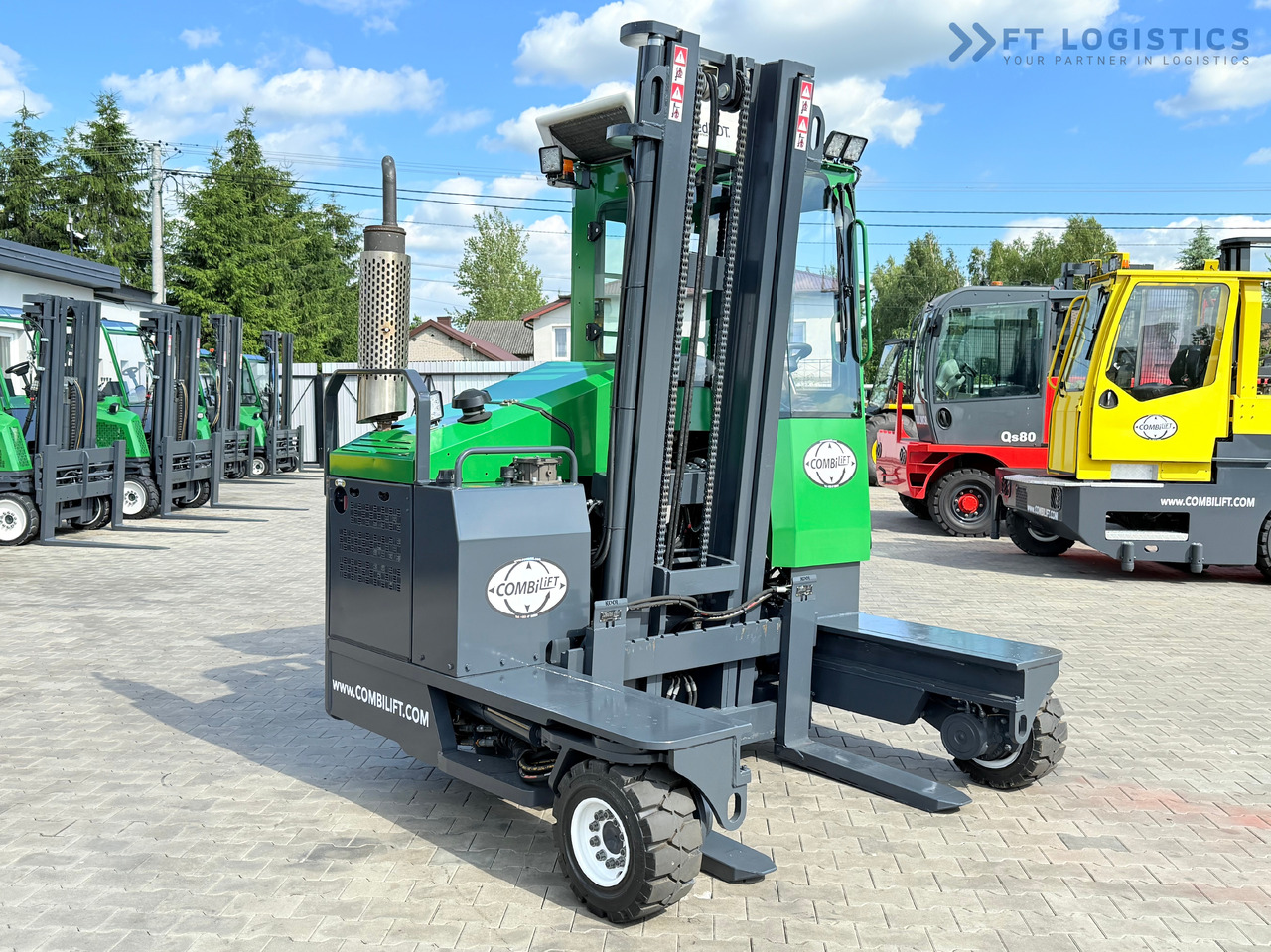 COMBILIFT C3500 / DUPLEX 4100MM / GAS / EXTENDABLE FORKS / CABIN / HEATING + AIR CONDITIONING / LIKE NEW - Šakinis krautuvas su privažiavimu iš keturių pusių: foto 5 COMBILIFT C3500 / DUPLEX 4100MM / GAS / EXTENDABLE FORKS / CABIN / HEATING + AIR CONDITIONING / LIKE NEW - Šakinis krautuvas su privažiavimu iš keturių pusių: foto 5