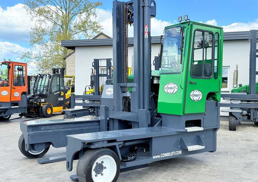 Combilift C10000 / DIESEL / DUPLEX - 4200MM / LIKE NEW - Šakinis krautuvas su privažiavimu iš keturių pusių: foto 1 Combilift C10000 / DIESEL / DUPLEX - 4200MM / LIKE NEW - Šakinis krautuvas su privažiavimu iš keturių pusių: foto 1