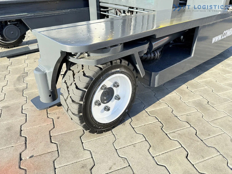 Combilift C3000 / GAS / TRIPLEX – 7600MM / FORK POSITIONER / FREE LIFT / FULL HEATED CABIN / ONLY 7868H / Wide range of four-way and side- - Šakinis krautuvas su privažiavimu iš keturių pusių: foto 3 Combilift C3000 / GAS / TRIPLEX – 7600MM / FORK POSITIONER / FREE LIFT / FULL HEATED CABIN / ONLY 7868H / Wide range of four-way and side- - Šakinis krautuvas su privažiavimu iš keturių pusių: foto 3