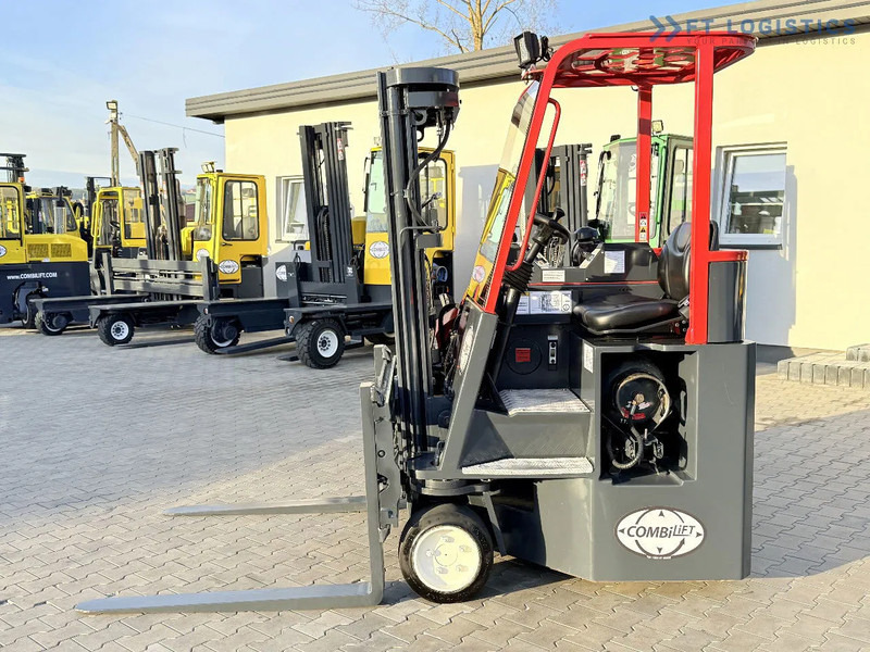 Combilift C3000CB / GAS / TRIPLEX 4900MM / FREE LIFT / SIDE SHIFT / FORK POSITIONER / EXCELLENT CONDITION / Wide range of four-way and sid - Šakinis krautuvas su privažiavimu iš keturių pusių: foto 2 Combilift C3000CB / GAS / TRIPLEX 4900MM / FREE LIFT / SIDE SHIFT / FORK POSITIONER / EXCELLENT CONDITION / Wide range of four-way and sid - Šakinis krautuvas su privažiavimu iš keturių pusių: foto 2