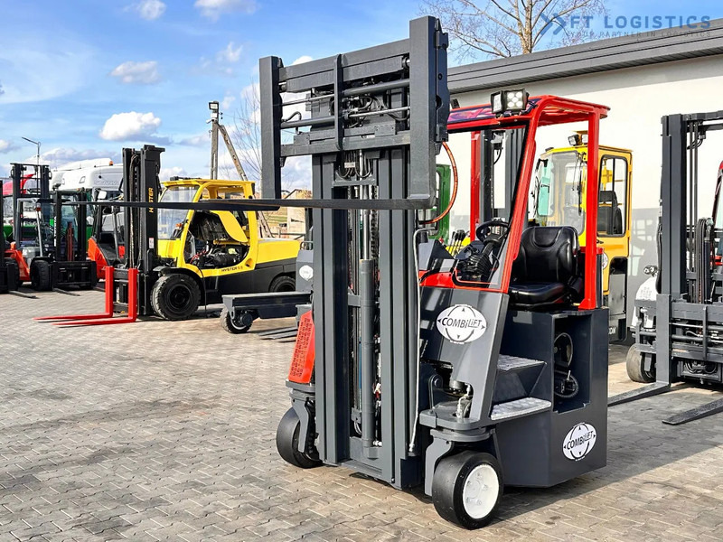 Combilift C3000CB / LPG / TRIPLEX / 5500MM / FREE LIFT / FORK SHIFT / POSITIONER C3000CB / LPG / TRIPLEX / 5500MM / FREE LIFT / FORK SHIFT - Šakinis krautuvas su privažiavimu iš keturių pusių: foto 1 Combilift C3000CB / LPG / TRIPLEX / 5500MM / FREE LIFT / FORK SHIFT / POSITIONER C3000CB / LPG / TRIPLEX / 5500MM / FREE LIFT / FORK SHIFT - Šakinis krautuvas su privažiavimu iš keturių pusių: foto 1