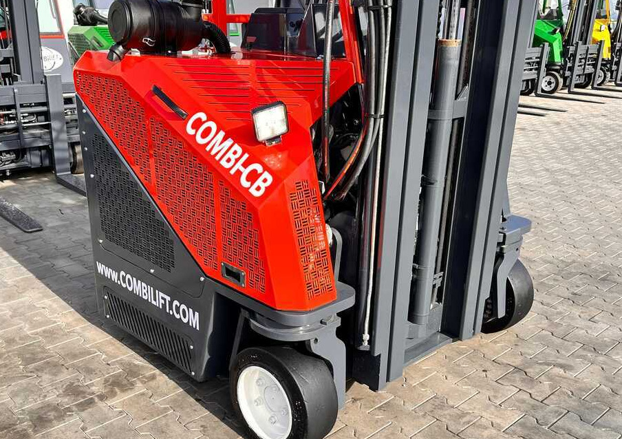 Combilift C3000CB / LPG / TRIPLEX / 5500MM / FREE LIFT / SIDE SHIFT + FORK POSITIONER / LIKE NEW - Šakinis krautuvas su privažiavimu iš keturių pusių: foto 4 Combilift C3000CB / LPG / TRIPLEX / 5500MM / FREE LIFT / SIDE SHIFT + FORK POSITIONER / LIKE NEW - Šakinis krautuvas su privažiavimu iš keturių pusių: foto 4