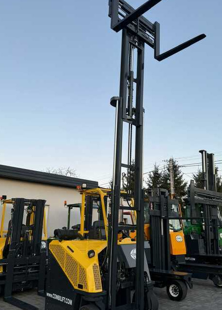 Combilift C3000CB-Triplex 4900mm -2015 year - Šakinis krautuvas su privažiavimu iš keturių pusių: foto 3 Combilift C3000CB-Triplex 4900mm -2015 year - Šakinis krautuvas su privažiavimu iš keturių pusių: foto 3