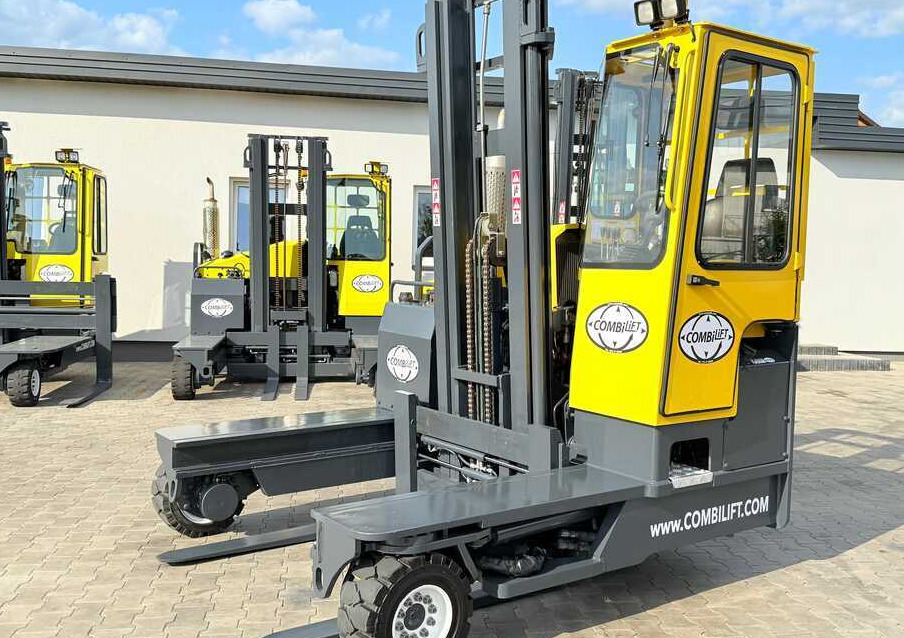 Combilift C4000 / DIESEL / DUPLEX - 4100MM / POSITIONER / ONLY 2951 MTH / LIKE NEW - Šakinis krautuvas su privažiavimu iš keturių pusių: foto 1 Combilift C4000 / DIESEL / DUPLEX - 4100MM / POSITIONER / ONLY 2951 MTH / LIKE NEW - Šakinis krautuvas su privažiavimu iš keturių pusių: foto 1