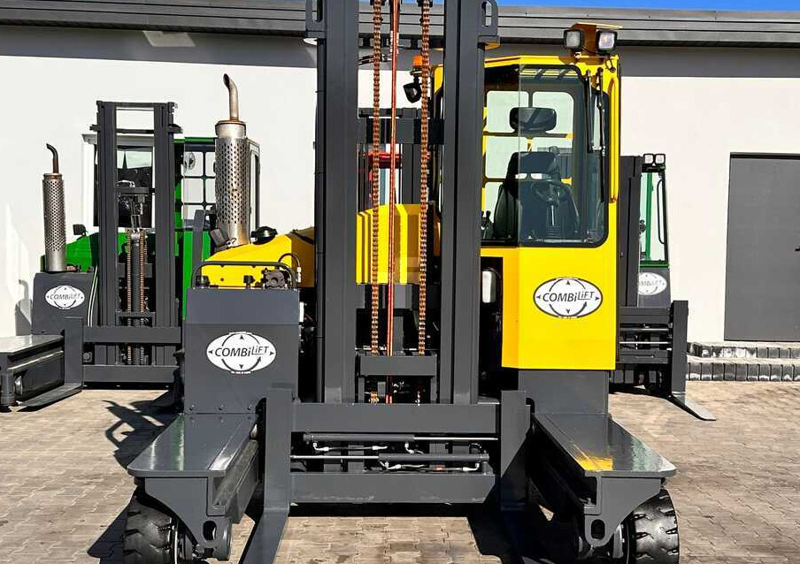 Combilift C4000 / LPG / DUPLEX / 4100MM / WEIGHT / FORK SIDE SHIFT / LIKE NEW - Šakinis krautuvas su privažiavimu iš keturių pusių: foto 5 Combilift C4000 / LPG / DUPLEX / 4100MM / WEIGHT / FORK SIDE SHIFT / LIKE NEW - Šakinis krautuvas su privažiavimu iš keturių pusių: foto 5