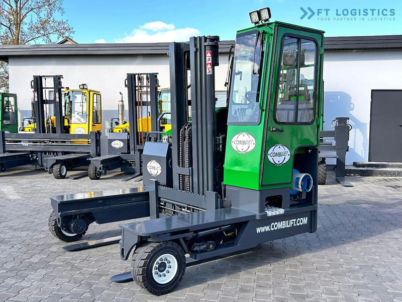 Combilift C4000 / TRIPLEX / 4900MM / LPG / FREE LIFT / FORK SHIFT / LIKE NEW C4000 / TRIPLEX / 4900MM / LPG / FREE LIFT / FORK SHIFT / LIK - Šakinis krautuvas su privažiavimu iš keturių pusių: foto 1 Combilift C4000 / TRIPLEX / 4900MM / LPG / FREE LIFT / FORK SHIFT / LIKE NEW C4000 / TRIPLEX / 4900MM / LPG / FREE LIFT / FORK SHIFT / LIK - Šakinis krautuvas su privažiavimu iš keturių pusių: foto 1