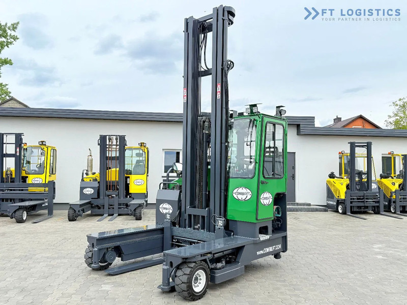 Combilift C4000 / TRIPLEX / 9300MM / FREE LIFT / POSITIONER / GAS / CABIN C4000 / TRIPLEX / 9300MM / FREE LIFT / POSITIONER / GAS / CABIN - Šakinis krautuvas su privažiavimu iš keturių pusių: foto 1 Combilift C4000 / TRIPLEX / 9300MM / FREE LIFT / POSITIONER / GAS / CABIN C4000 / TRIPLEX / 9300MM / FREE LIFT / POSITIONER / GAS / CABIN - Šakinis krautuvas su privažiavimu iš keturių pusių: foto 1