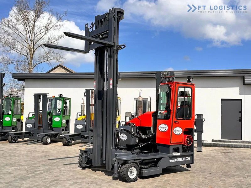 Combilift C4000 / TRIPLEX / 9300MM / FREE LIFT / POSITIONER / LPG / CABIN C4000 / TRIPLEX / 9300MM / FREE LIFT / POSITIONER / LPG / CABIN - Šakinis krautuvas su privažiavimu iš keturių pusių: foto 1 Combilift C4000 / TRIPLEX / 9300MM / FREE LIFT / POSITIONER / LPG / CABIN C4000 / TRIPLEX / 9300MM / FREE LIFT / POSITIONER / LPG / CABIN - Šakinis krautuvas su privažiavimu iš keturių pusių: foto 1