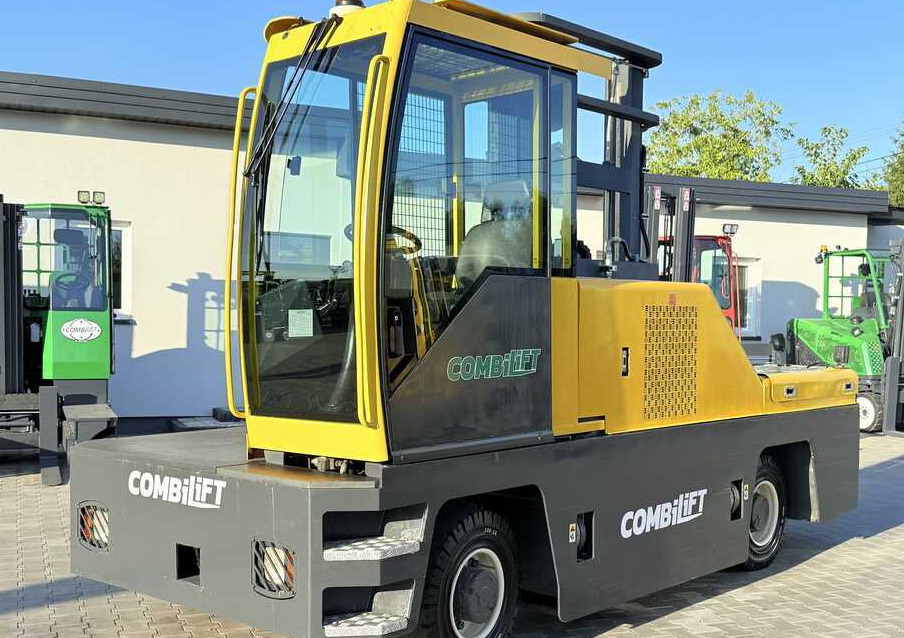 Combilift C5000FSL / DIESEL / DUPLEX - 4000MM / FREE-LIFT / CABIN / A wide range of four-way and side loaders, tailored to diverse needs and applications. - Šoninis krautuvas: foto 1 Combilift C5000FSL / DIESEL / DUPLEX - 4000MM / FREE-LIFT / CABIN / A wide range of four-way and side loaders, tailored to diverse needs and applications. - Šoninis krautuvas: foto 1