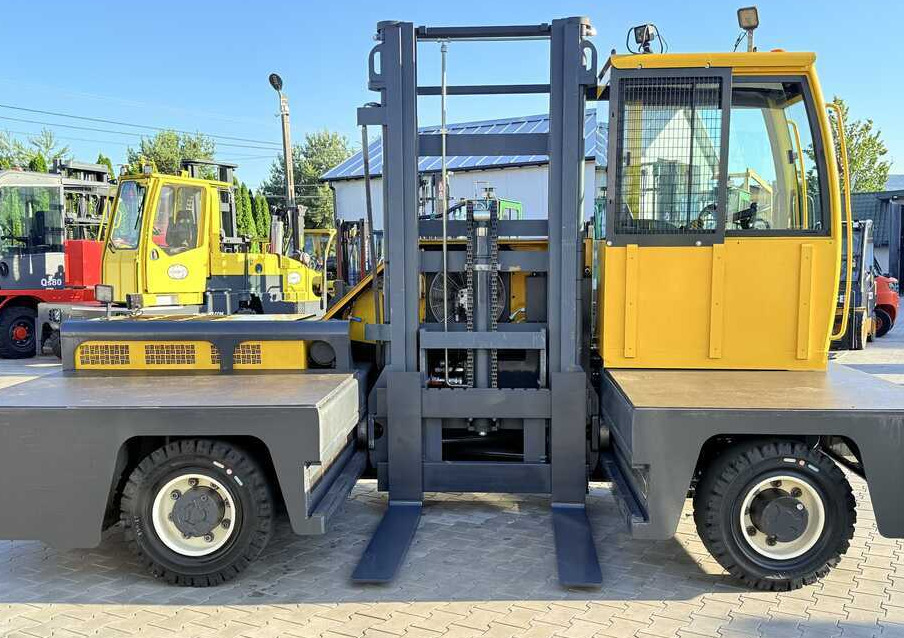 Combilift C5000FSL / DIESEL / DUPLEX - 4000MM / FREE-LIFT / CABIN / A wide range of four-way and side loaders, tailored to diverse needs and applications. - Šoninis krautuvas: foto 5 Combilift C5000FSL / DIESEL / DUPLEX - 4000MM / FREE-LIFT / CABIN / A wide range of four-way and side loaders, tailored to diverse needs and applications. - Šoninis krautuvas: foto 5