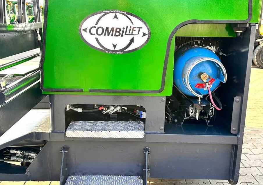 Combilift C5000XL / LPG / AIR CONDITIONING / WIDE POSITIONER / DUPLEX MAST / ADJUSTABLE FORKS / NEW TIRES / EXCELLENT CONDITION! - Šakinis krautuvas su privažiavimu iš keturių pusių: foto 5 Combilift C5000XL / LPG / AIR CONDITIONING / WIDE POSITIONER / DUPLEX MAST / ADJUSTABLE FORKS / NEW TIRES / EXCELLENT CONDITION! - Šakinis krautuvas su privažiavimu iš keturių pusių: foto 5