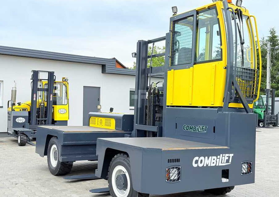 Combilift C6000FSL / DIESEL / DUPLEX – 4100MM / 1400MM FORKS / SIDeloADER / 6000KG LIFTING CAPACITY / FREE LIFT / DEUTZ ENGINE / EXCELLENT CONDITION - Šoninis krautuvas: foto 3 Combilift C6000FSL / DIESEL / DUPLEX – 4100MM / 1400MM FORKS / SIDeloADER / 6000KG LIFTING CAPACITY / FREE LIFT / DEUTZ ENGINE / EXCELLENT CONDITION - Šoninis krautuvas: foto 3