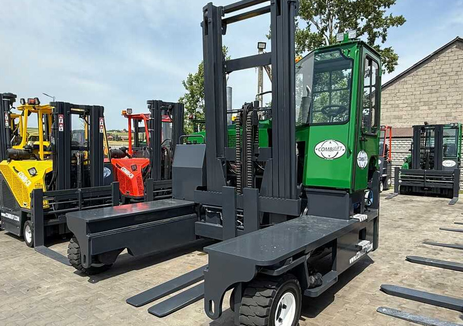 Combilift C8000 / GAS / DUPLEX / 2019 / FORK POSITIONER / NEW TIRES / LIKE-NEW - Šakinis krautuvas su privažiavimu iš keturių pusių: foto 1 Combilift C8000 / GAS / DUPLEX / 2019 / FORK POSITIONER / NEW TIRES / LIKE-NEW - Šakinis krautuvas su privažiavimu iš keturių pusių: foto 1