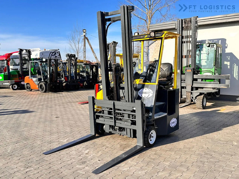 Combilift CB3000 / LPG / DUPLEX / 4000MM / FREE LIFT / NEW TIRES / LIKE NEW CB3000 / LPG / DUPLEX / 4000MM / FREE LIFT / NEW TIRES / LIKE - Šakinis krautuvas su privažiavimu iš keturių pusių: foto 2 Combilift CB3000 / LPG / DUPLEX / 4000MM / FREE LIFT / NEW TIRES / LIKE NEW CB3000 / LPG / DUPLEX / 4000MM / FREE LIFT / NEW TIRES / LIKE - Šakinis krautuvas su privažiavimu iš keturių pusių: foto 2