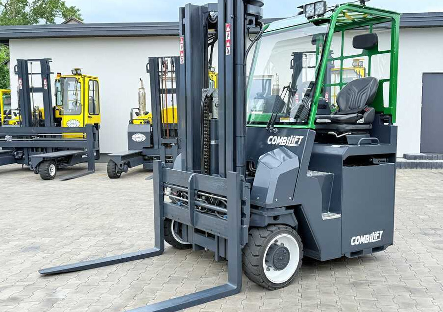 Combilift CBE4000 / TRIPLEX / 5200 / FREE-LIFT - Šakinis krautuvas su privažiavimu iš keturių pusių: foto 1 Combilift CBE4000 / TRIPLEX / 5200 / FREE-LIFT - Šakinis krautuvas su privažiavimu iš keturių pusių: foto 1