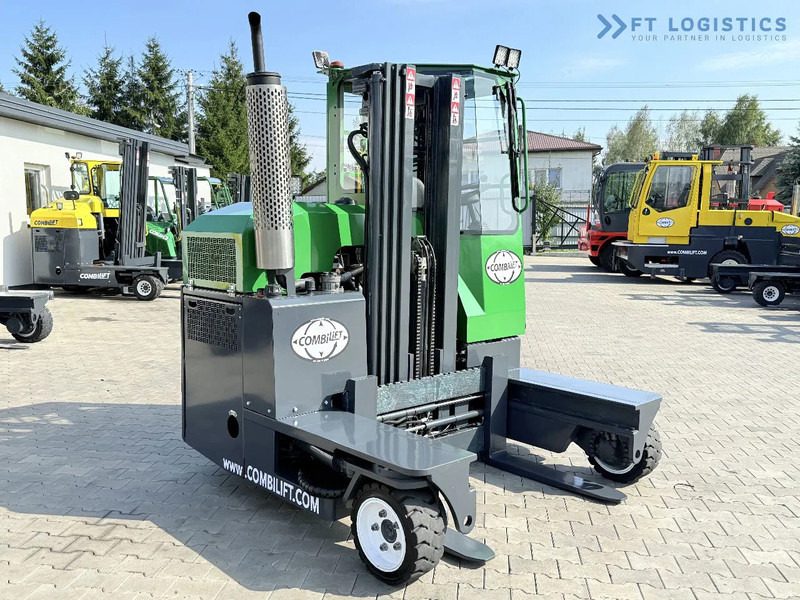 Combilift Combilift C2500 / GAS / TRIPLEX 4900MM / FREE LIFT / ONLY 2446 HOURS / FORK POSITIONER / FULL CABIN / PERFECT CONDITION / Wide r - Šakinis krautuvas su privažiavimu iš keturių pusių: foto 5 Combilift Combilift C2500 / GAS / TRIPLEX 4900MM / FREE LIFT / ONLY 2446 HOURS / FORK POSITIONER / FULL CABIN / PERFECT CONDITION / Wide r - Šakinis krautuvas su privažiavimu iš keturių pusių: foto 5