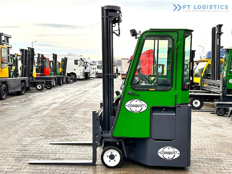 Combilift Combilift C3000CB - DUPLEX 4000mm - Year 2015 - / CABIN - HEATING / ONLY 6546 MTH / EXCELLENT CONDITION / LIKE NEW! Combilift C3 - Šakinis krautuvas su privažiavimu iš keturių pusių: foto 4 Combilift Combilift C3000CB - DUPLEX 4000mm - Year 2015 - / CABIN - HEATING / ONLY 6546 MTH / EXCELLENT CONDITION / LIKE NEW! Combilift C3 - Šakinis krautuvas su privažiavimu iš keturių pusių: foto 4