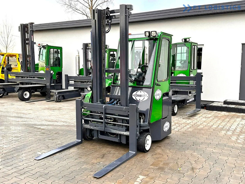 Combilift Combilift C3000CB - DUPLEX 4000mm - Year 2015 - / CABIN - HEATING / ONLY 6546 MTH / EXCELLENT CONDITION / LIKE NEW! Combilift C3 - Šakinis krautuvas su privažiavimu iš keturių pusių: foto 2 Combilift Combilift C3000CB - DUPLEX 4000mm - Year 2015 - / CABIN - HEATING / ONLY 6546 MTH / EXCELLENT CONDITION / LIKE NEW! Combilift C3 - Šakinis krautuvas su privažiavimu iš keturių pusių: foto 2