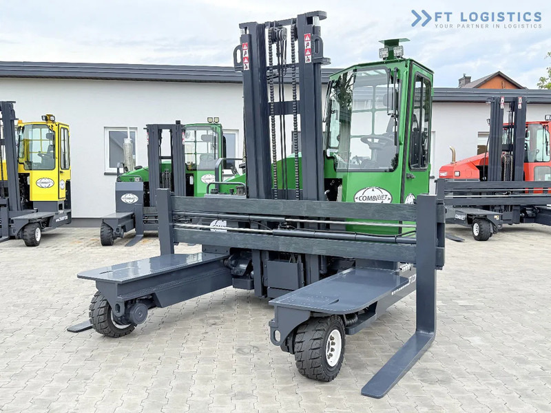 Combilift Combilift C4500 / DIESEL / DUPLEX 4000MM / WIDE FORK POSITIONER / HEATING / FULL CABIN / PERFECT CONDITION / Wide range of four- - Šakinis krautuvas su privažiavimu iš keturių pusių: foto 4 Combilift Combilift C4500 / DIESEL / DUPLEX 4000MM / WIDE FORK POSITIONER / HEATING / FULL CABIN / PERFECT CONDITION / Wide range of four- - Šakinis krautuvas su privažiavimu iš keturių pusių: foto 4
