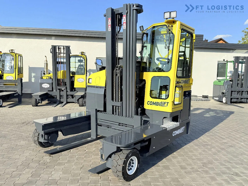 Šakinis krautuvas su privažiavimu iš keturių pusių Combilift Combilift C5000 / DIESEL / TRIPLEX 6000MM / FREE LIFT / FORK POSITIONER / BUILT-IN SCALE / HEATING / FULL CABIN / PERFECT CONDIT: foto 1