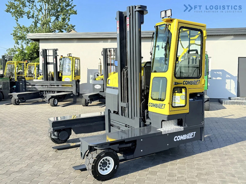 Combilift Combilift C5000 / DIESEL / TRIPLEX 6000MM / FREE LIFT / FORK POSITIONER / BUILT-IN SCALE / HEATING / FULL CABIN / PERFECT CONDIT - Šakinis krautuvas su privažiavimu iš keturių pusių: foto 2 Combilift Combilift C5000 / DIESEL / TRIPLEX 6000MM / FREE LIFT / FORK POSITIONER / BUILT-IN SCALE / HEATING / FULL CABIN / PERFECT CONDIT - Šakinis krautuvas su privažiavimu iš keturių pusių: foto 2