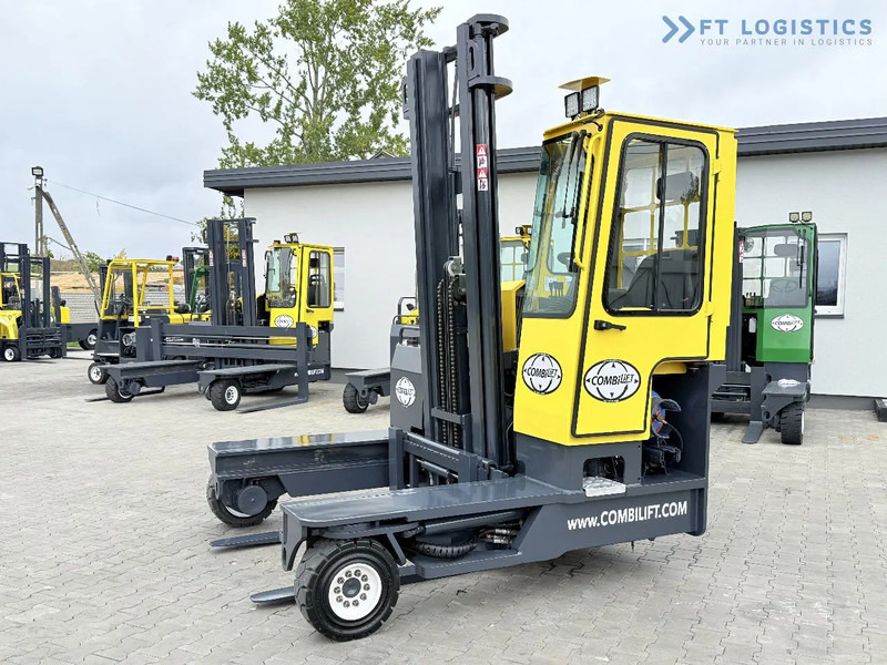 Combilift Combilift FOUR-WAY / MULTI-DIRECTIONAL FORKLIFT C4000 / GAS / DUPLEX 4600MM / ONLY 5614 OPERATING HOURS / FORK POSITIONER / FULL - Šakinis krautuvas su privažiavimu iš keturių pusių: foto 2 Combilift Combilift FOUR-WAY / MULTI-DIRECTIONAL FORKLIFT C4000 / GAS / DUPLEX 4600MM / ONLY 5614 OPERATING HOURS / FORK POSITIONER / FULL - Šakinis krautuvas su privažiavimu iš keturių pusių: foto 2