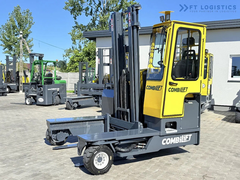 Combilift Combilift FOUR-WAY MULTIDIRECTIONAL FORKLIFT C4000 / DIESEL / DUPLEX 4100MM / ONLY 2888 HOURS / FORK POSITIONER / FULL CABIN – H - Šakinis krautuvas su privažiavimu iš keturių pusių: foto 4 Combilift Combilift FOUR-WAY MULTIDIRECTIONAL FORKLIFT C4000 / DIESEL / DUPLEX 4100MM / ONLY 2888 HOURS / FORK POSITIONER / FULL CABIN – H - Šakinis krautuvas su privažiavimu iš keturių pusių: foto 4