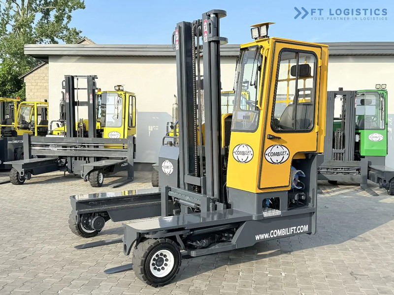 Combilift Combilift FOUR-WAY MULTIDIRECTIONAL FORKLIFT C4000 / GAS / DUPLEX 4500MM / ONLY 6604 HOURS / SIDE SHIFT / FULL CABIN / PERFECT C - Šakinis krautuvas su privažiavimu iš keturių pusių: foto 2 Combilift Combilift FOUR-WAY MULTIDIRECTIONAL FORKLIFT C4000 / GAS / DUPLEX 4500MM / ONLY 6604 HOURS / SIDE SHIFT / FULL CABIN / PERFECT C - Šakinis krautuvas su privažiavimu iš keturių pusių: foto 2