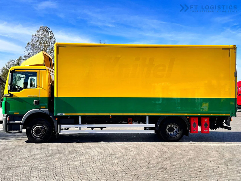 MAN TGM 15.250 MAN TGM 15.250 4X2 / CONTAINER - 16 PALLETS / TAIL LIFT / TIRES 80% / PERFECT CONDITION - Furgonas sunkvežimis: foto 3 MAN TGM 15.250 MAN TGM 15.250 4X2 / CONTAINER - 16 PALLETS / TAIL LIFT / TIRES 80% / PERFECT CONDITION - Furgonas sunkvežimis: foto 3