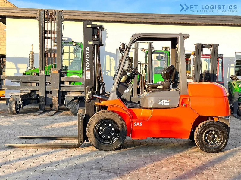 Toyota 42-4FD40 / DIESEL / 4500KG / DUPLEX / FORKS 1400MM / WELL-MAINTAINED 42-4FD40 / DIESEL / 4500KG / DUPLEX / FORKS 1400MM / WELL-M - Dyzelinis krautuvas: foto 4 Toyota 42-4FD40 / DIESEL / 4500KG / DUPLEX / FORKS 1400MM / WELL-MAINTAINED 42-4FD40 / DIESEL / 4500KG / DUPLEX / FORKS 1400MM / WELL-M - Dyzelinis krautuvas: foto 4