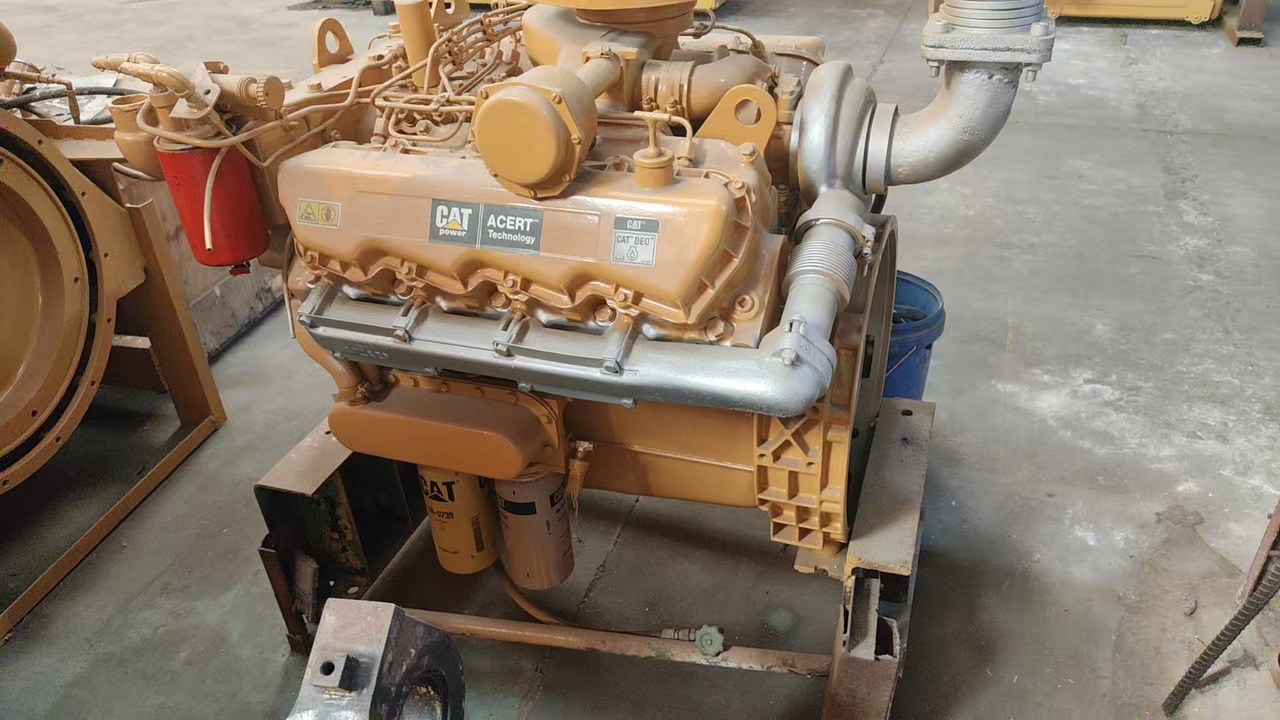 CATERPILLAR 3208 - Variklis - Ekskavatorius: foto 2 CATERPILLAR 3208 - Variklis - Ekskavatorius: foto 2