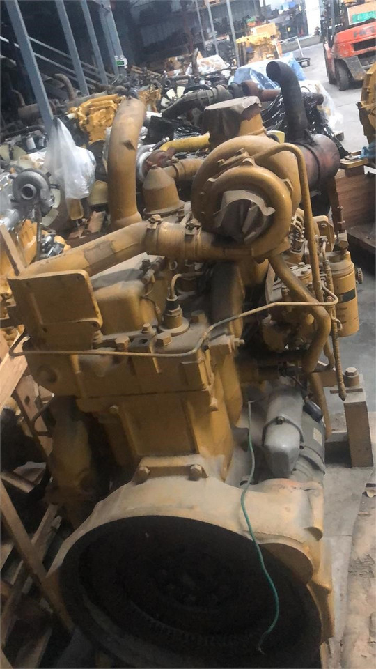 CATERPILLAR 3304DL - Variklis - Ekskavatorius: foto 3 CATERPILLAR 3304DL - Variklis - Ekskavatorius: foto 3