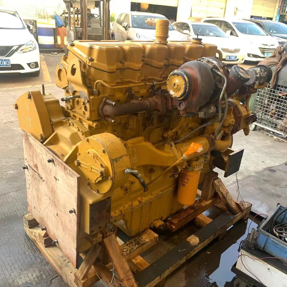 CATERPILLAR C18 - Variklis - Ekskavatorius: foto 1 CATERPILLAR C18 - Variklis - Ekskavatorius: foto 1